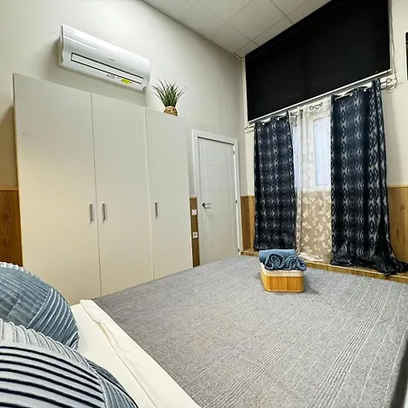 Lliri 32 Βαλένθια