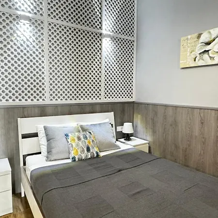 Lliri 32 Βαλένθια