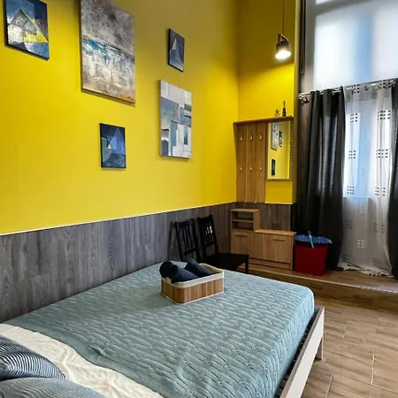 Lliri 32 Βαλένθια