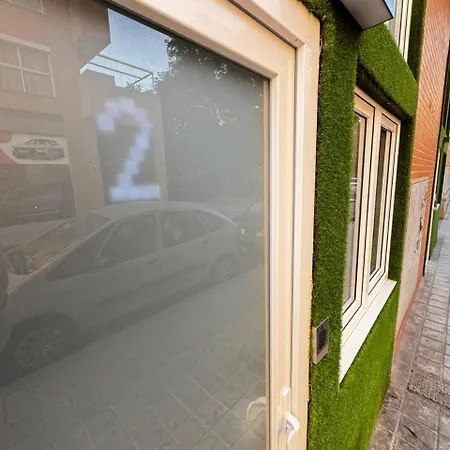 Lliri 32 * Βαλένθια