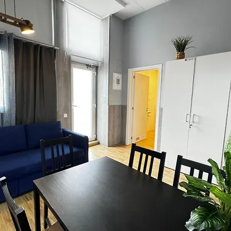 Lliri 32 Apartment